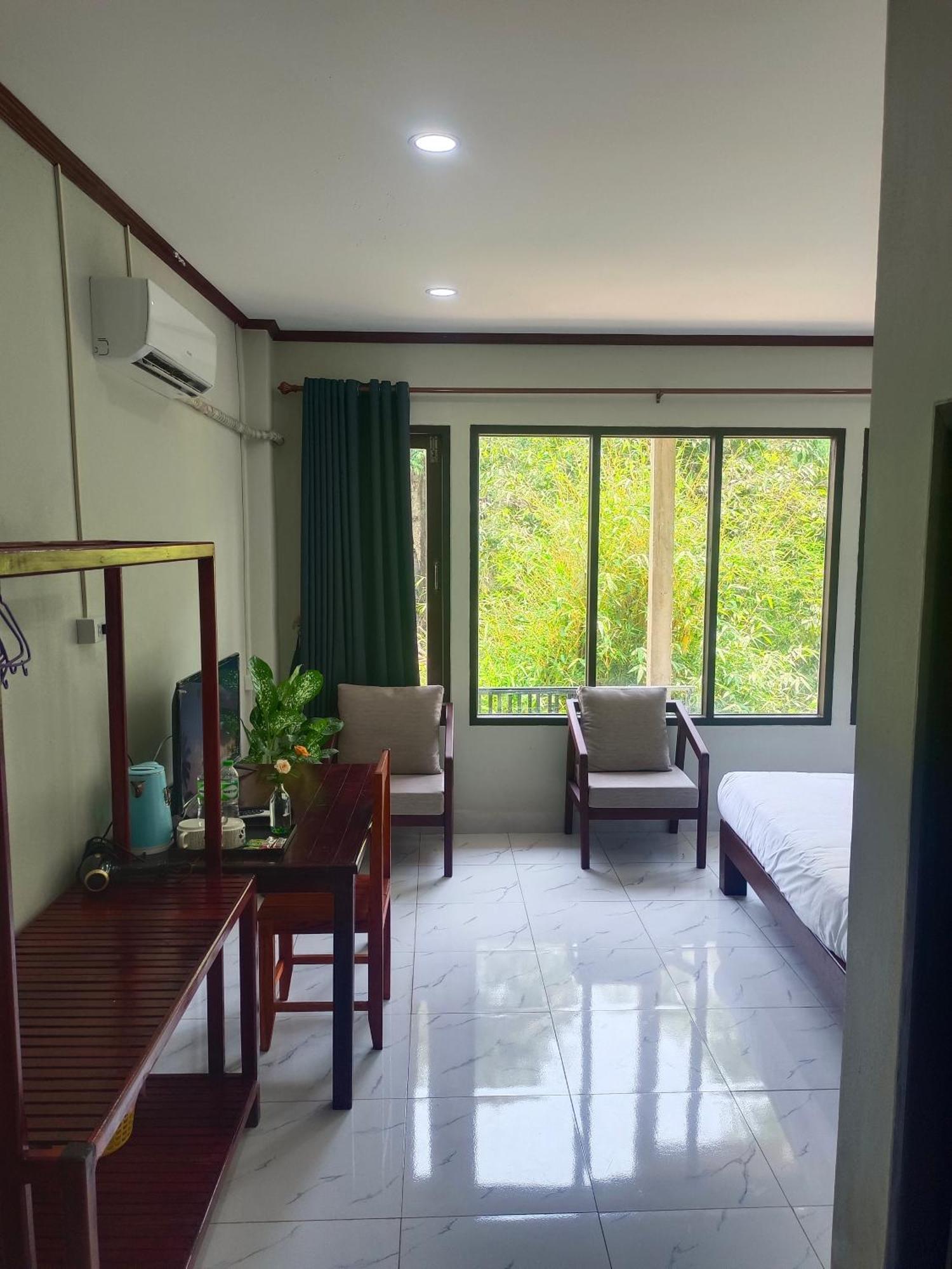 Dokchampa Hotel Vang Vieng Luaran gambar